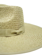 Load image into Gallery viewer, Wide Brim Straw Hat
